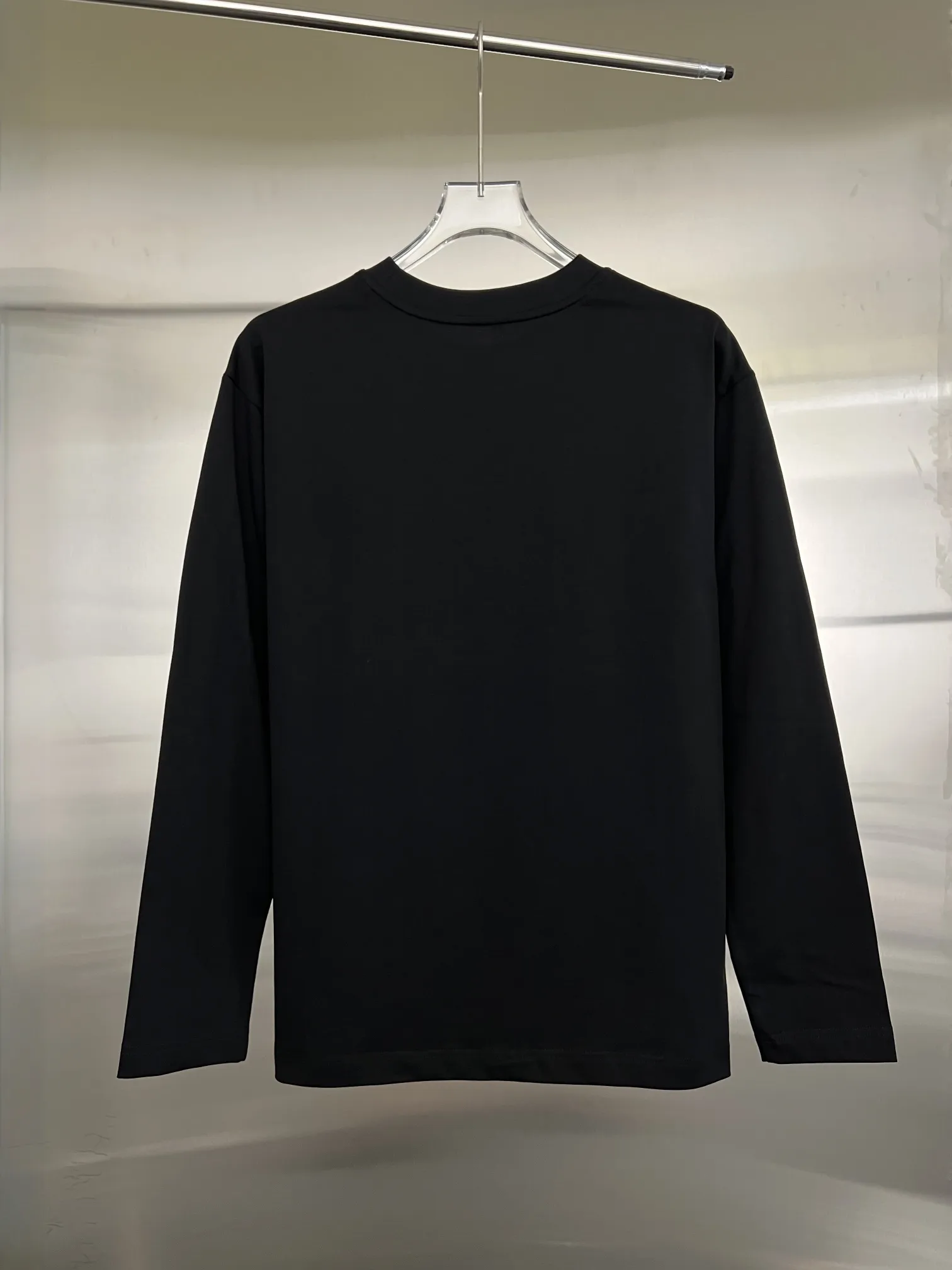 ：Moncler/ T ：300 100% ：320 ： ：White Black Size：S M L XL Same Style